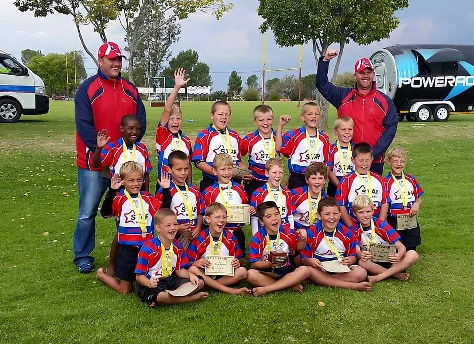 LS Risiville spog met kranige rugby- en netbalspelers