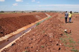 The sewage streams down one of the new storm water channels into the Wonderfonteinspruit.