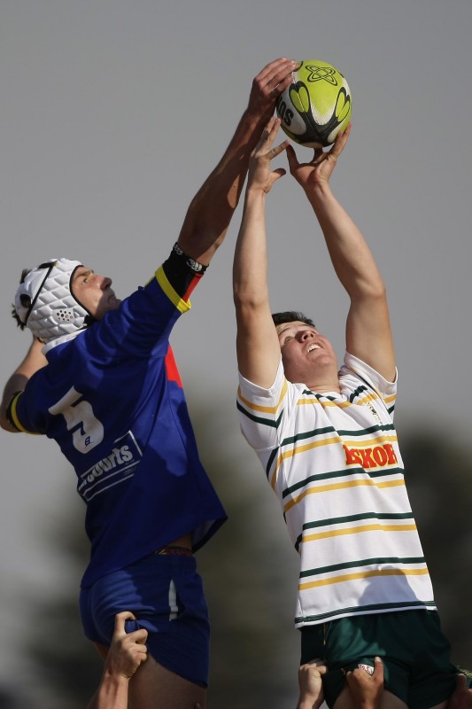 Die halfeindronde van die Valke se liga om die Beeldtrofee vir grootskole is Saterdag in Meyerton by die Hoërskool Dr. Malan aangebied. Vaalweekblad was daar om al die aksie vas te vang. Foto's: Ettienne van Rensburg