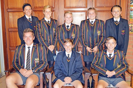 Volkskool-hokkiespelers wat opgeneem is in Noordwes-spanne, baie geluk julle! Voor vlnr: Ryan de Jongh, Ruvan Pieters en Vincent Viljoen. Agter: Menette Marais, Lize-Mari de Lange, Janika Richards, Heili Potgieter en Suzette Schulenburg.