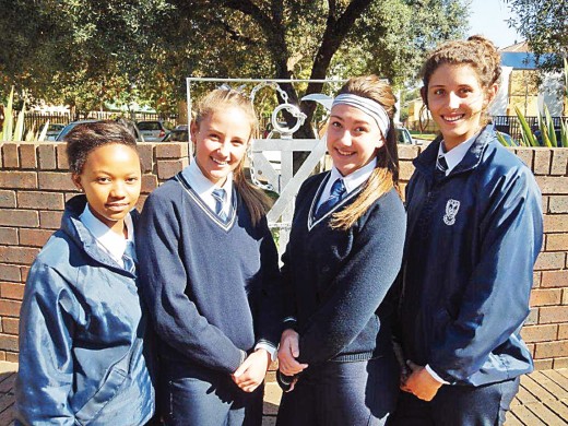 Funeka Wanyane, Rizané v Rooyen, Melissa Smit en Leonie Maree van Gimmies is vir die o.16 Noordwes netbalspan gekies.