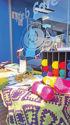 Nawaaz from Romy’s Habby made sure there was no shortage of wool and needles. There was also plenty to nibble on in the form of rusks and koeksisters, thanks to Baillie Park Spar.