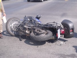 Die ongeluk het vanoggend gebeur by die pick n pay verkeerslug op die bagras pad. Foto's: Chris Smuts