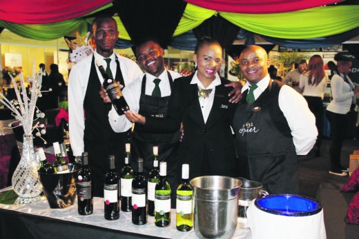 The Vaal Meander Wine Route was officially opened at a glamourous event at Emerald Resort & Casino over the past weekend. Here is Stonehaven’s lovely stall. Photo’s: Retha Fitchat