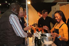 The Vaal Meander Wine Route was officially opened at a glamourous event at Emerald Resort & Casino over the past weekend. Here is Stonehaven’s lovely stall. Photo’s: Retha Fitchat