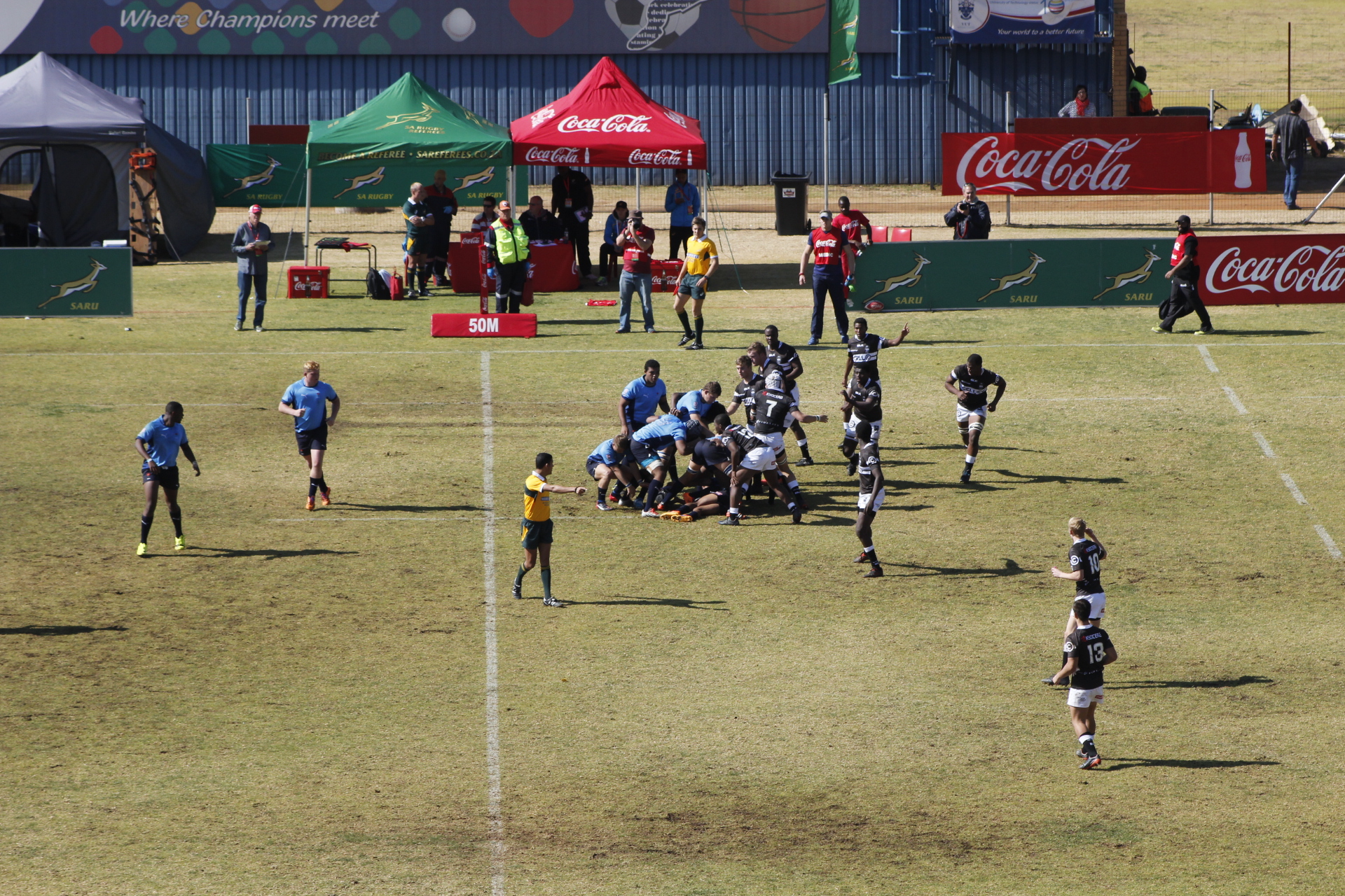 Blou Bulle in aksie hier teen Kwazulu Natal