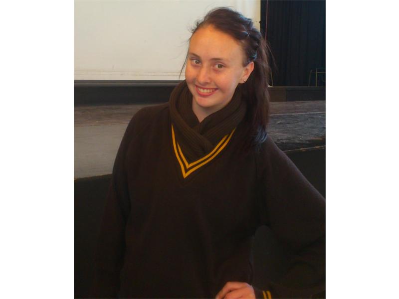 Tanya Liechterkost, 'n leerder aan die Hoërskool Elspark, is vir die Suid-Afrikaanse o-17 netbalspan gekies. Die skool is baie trots op haar.
